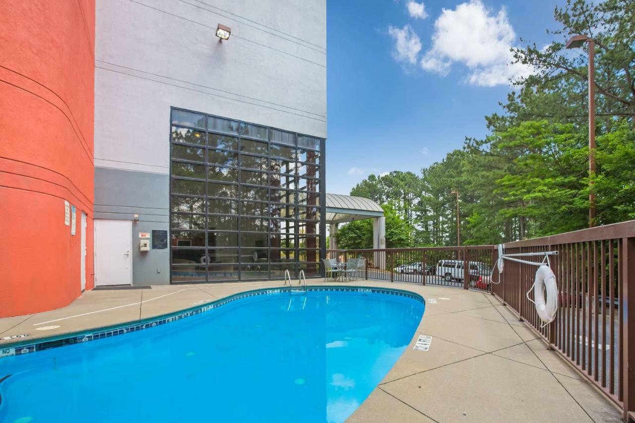 Budgetel Inns & Suites - Atlanta Galleria Stadium Смирна Экстерьер фото