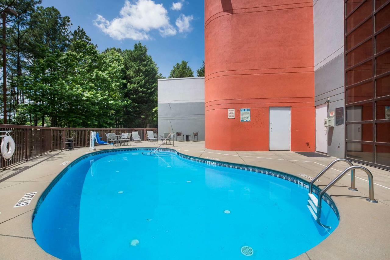 Budgetel Inns & Suites - Atlanta Galleria Stadium Смирна Экстерьер фото