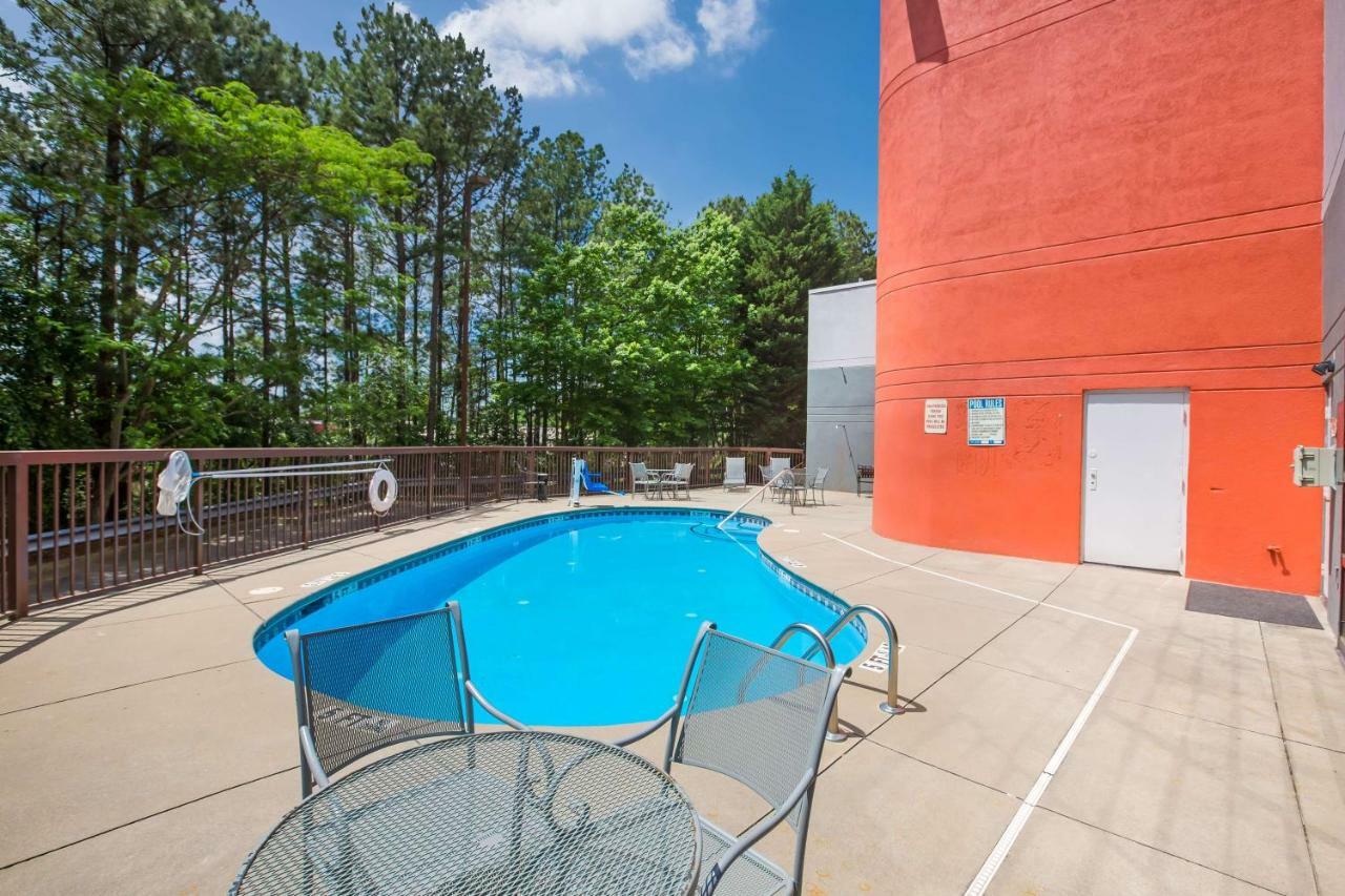 Budgetel Inns & Suites - Atlanta Galleria Stadium Смирна Экстерьер фото